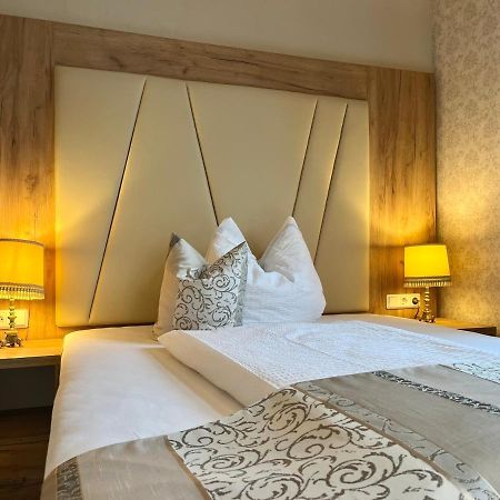 Hotel Stadtvilla Laux Мерциг Экстерьер фото